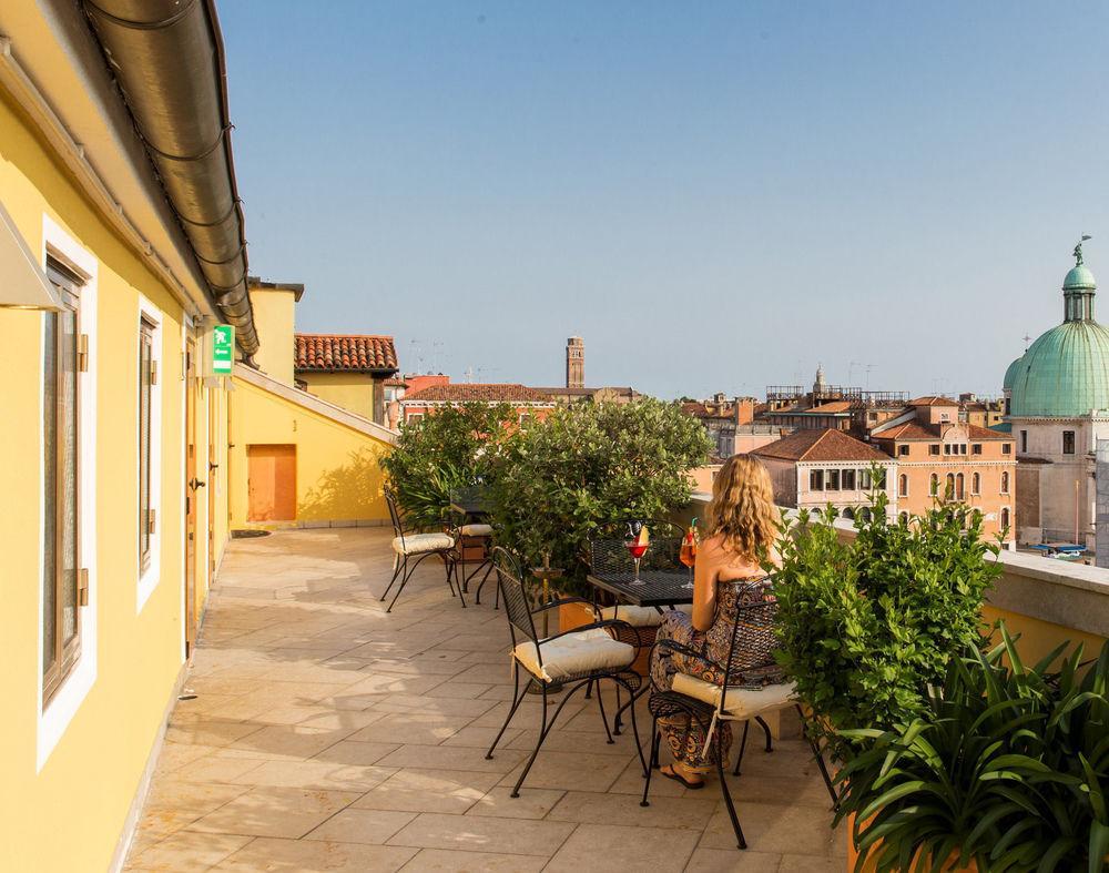 Nh Venezia Santa Lucia Hotel Exterior photo