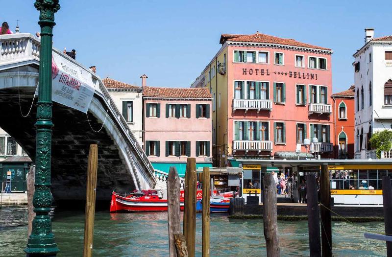 Nh Venezia Santa Lucia Hotel Exterior photo